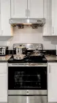 261-9 Cozy 2-Bedroom Apartment near Mountain View Downtown