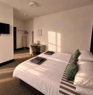 Modern Double Room Near Liverpool Centre - homestay
