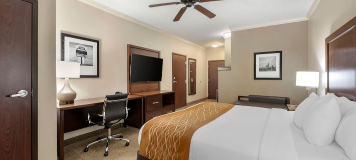 Comfort Inn & Suites Fort Worth - Fossil Creek Hotels in Fort Worth