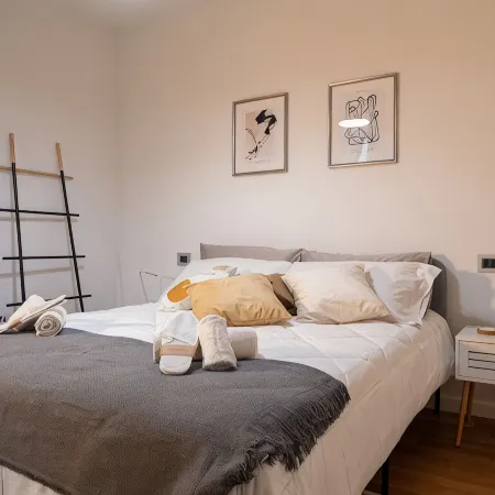 Modern apartment with private park - Maison Blanche