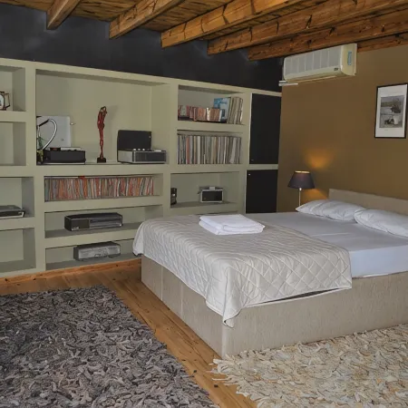 Villa with character and beautiful garden close to Rethymno