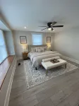 Large Family Bungalow Sleeps 14, Close to Grand Park, Newly Renovated Private - 4-Star