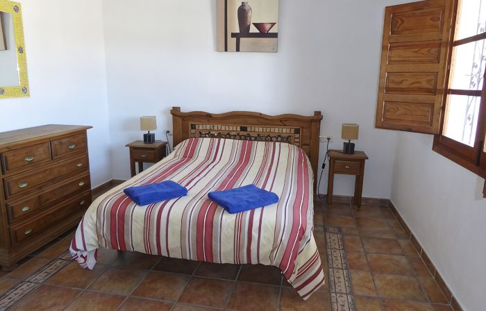Stylish townhouse with superb views, elegant courtyard, pool and large terraces