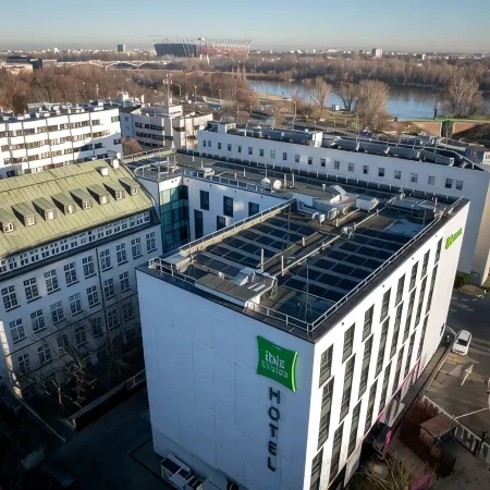 Ibis Styles Warszawa Centrum Отели рядом с достопримечательностью «Прага Южная»