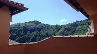 TERRACE APARTMENT. Building TOLEDO MAGICO. 2 people. - Condos