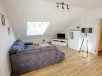 Modern and bright vacation apartment with Hutewald view Hotels in Vohl