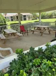 Relaxing Affordable Condo Near Beach, Owa and Ballfields!