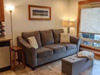 Leeward Cabana - Unit 4 Hotels in Chelan