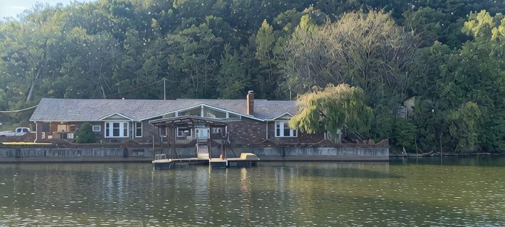 Lake Front Home with 3 steps to water, private dock, quiet cove & flat yard Hotels in Morgan County