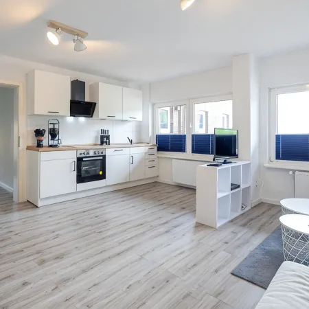 Ferienwohnung Küstenwind, Fussläufig vom Strand, Wlan, Eigene Terrasse, Sky