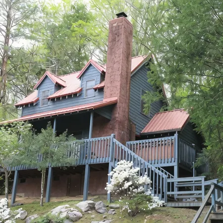 Rooster's Perch Cabin at Country Manor Acres in Townsend, TN