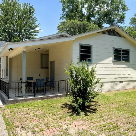 Luxury 4 Br House near USM