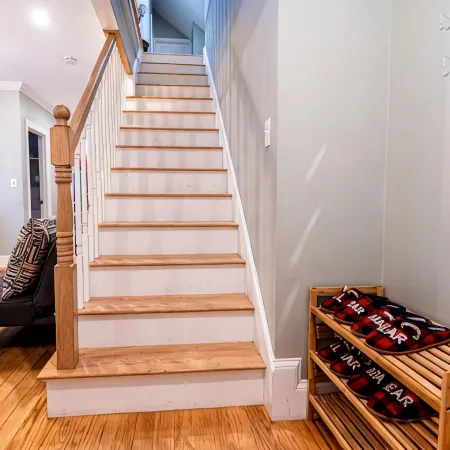 Newly Renovated Modern Retreat l Near T