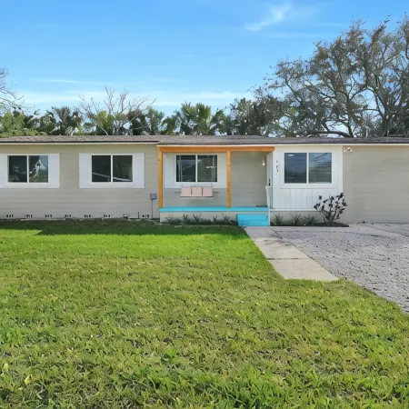 3-Bedroom House with Heated Pool in Delightful St. Augustine. Pet-Friendly!