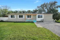 3-Bedroom House with Heated Pool in Delightful St. Augustine. Pet-Friendly!