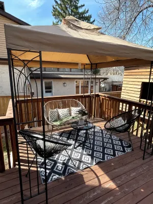 Lovelyhome•Near BU•with TreeHouse•Ideal for Group Stays