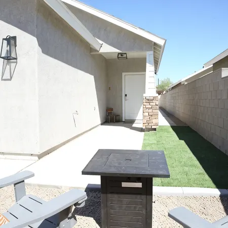 Cozy studio in Yuma's Century Heights historic district!