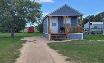 Cute Brand New Coastal Cabins