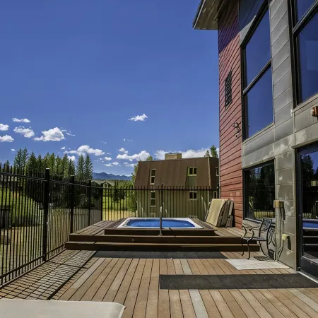 Newly renovated Winter Park condo on the Fraser River