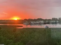 Madaket Home Sunset on Hither Creek -  3 Bedroom 3 Bath - ที่มีอ่างอาบน้ำ