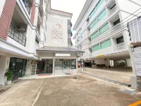 Chorbnorn Hotel Hotels near Wat Chai Mongkhon