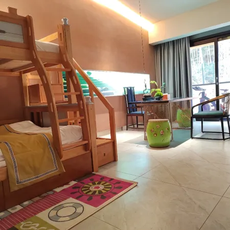 Taoyuan Mountain Lodge