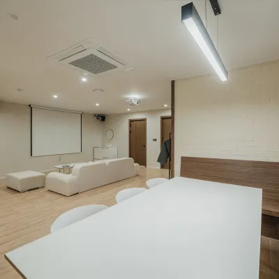 GOYU HOTEL KBS水原センター周辺のホテル