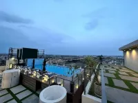 The Skyluxe