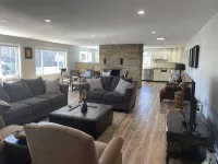 spacious 3 bedroom apartment in the heart of downtown Alpena - Wifi