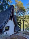 Malahat Fairyland Cottage