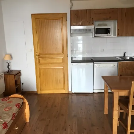 Beautiful Peyragudes studio with mountain views Отели в г. Жерм