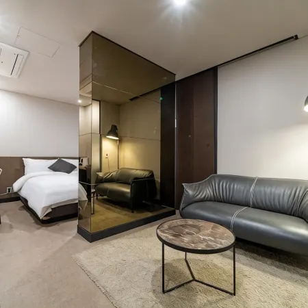 Vine Hotel