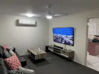 Modern 3 Bedroom fully A/C Town House with lock up garage and super fast WiFi - 3-Star