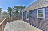 Beautiful Chatham,  Sun Sand & Surf.  8/10 mile to  beaches ,pet friendly home - 3-Star