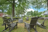 Amazing HUGE 6 bdrm Sebago Lake Waterfront Home - WiFi