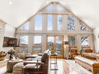 Quaint + Modern Lakeview Home on Sacandaga Lake Hotels in Day