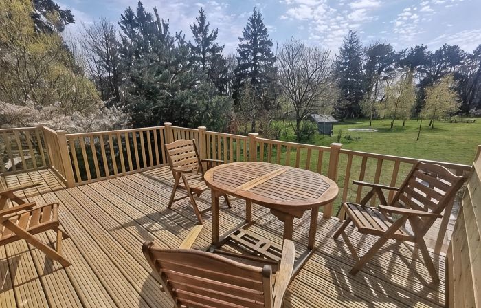 Hayne Barn Estate - Private Estate : 6 Eco Lodges - 1 Studio