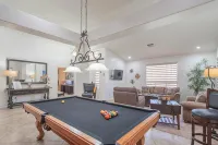 Heated Pool and Hot Tub Included and No Cleaning Fee! - مسبح خاص