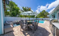 Dip n' Sip Oasis: Heated pool, close to the beach & Atlantic ave! - Pools