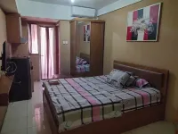 Lina Room at Apartemen Green Lake View - balcony