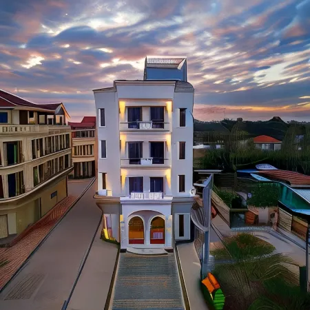 Sky Palace Boutique Hotel