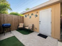 Guest Suite: Close to Beach & Downtown St. Pete Hotels in Pinellas Park