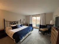 The Judges Fair Way! Beautiful 4 bedroom, 3 bath home that sleeps 13 - Pools