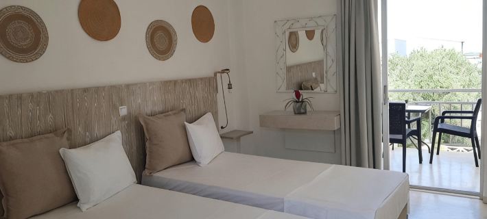 Yialos Studios Hotels in Agistri