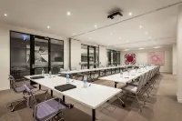 弗蘭克斯頓灣探索酒店