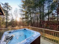 Pocono Nordic Cabin Spa Retreat: Sauna, Cold Plunge, Hot Tub, Theater, Fire Pit.