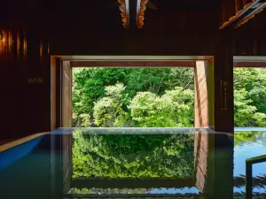 Yuze Hotel