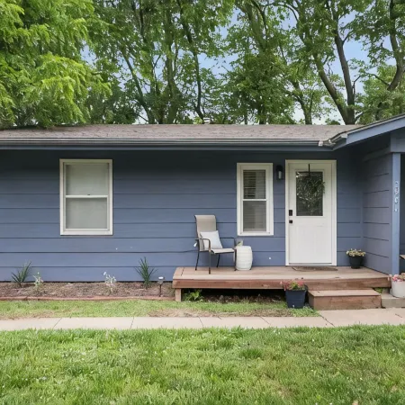Family Friendly & Cheerful Blue Jay Ranch House close to KSU stadium