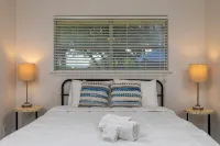 Fenced Yard, Garage + Workspace - Pet-Friendly - Homestays