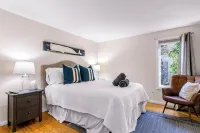 New Seabury Cape Condo + Pool & Beach Escape